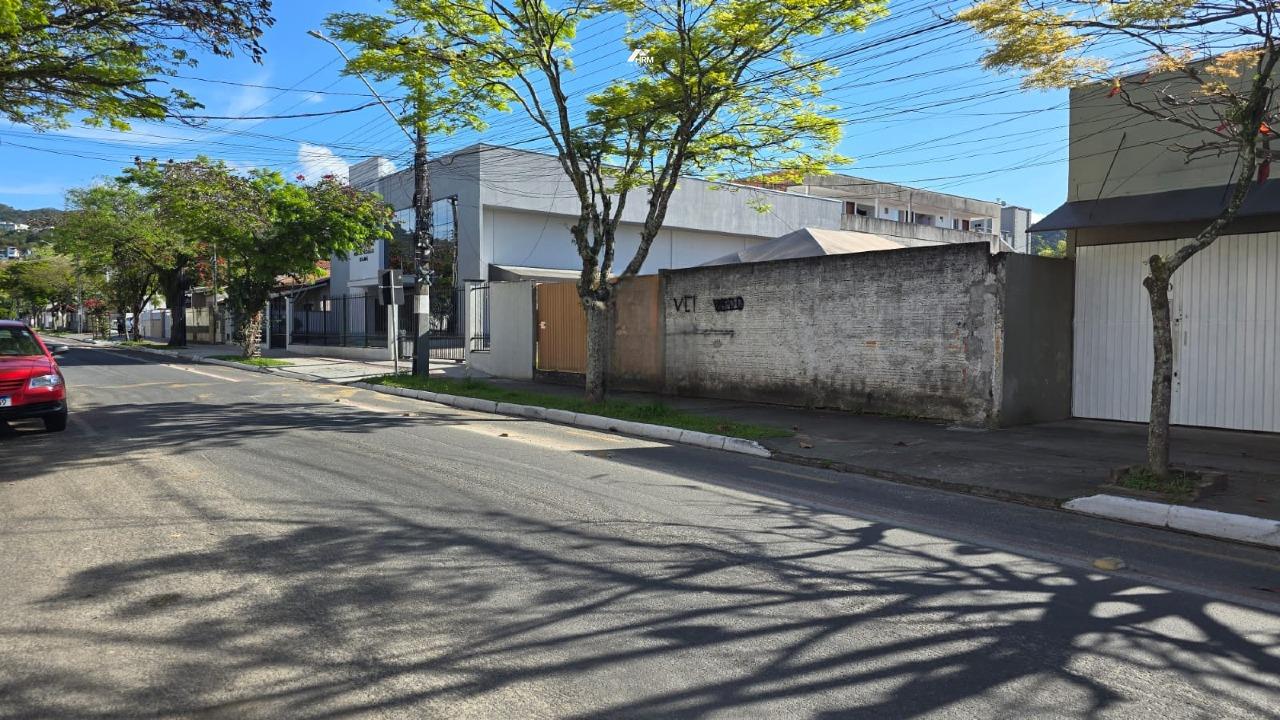 Terreno Residencial de 392 m² em Balneário Camboriú – Financia e Aceita Permuta