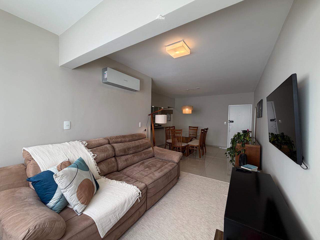 Apartamento com 2 quartos em uma das regiões mais procuradas de Balneário Camboriú e apenas 400m do mar.