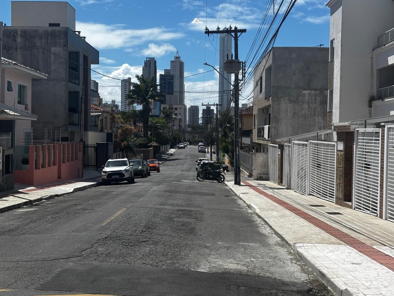 Apartamento a venda 02 quartos em Balneário Camboriú