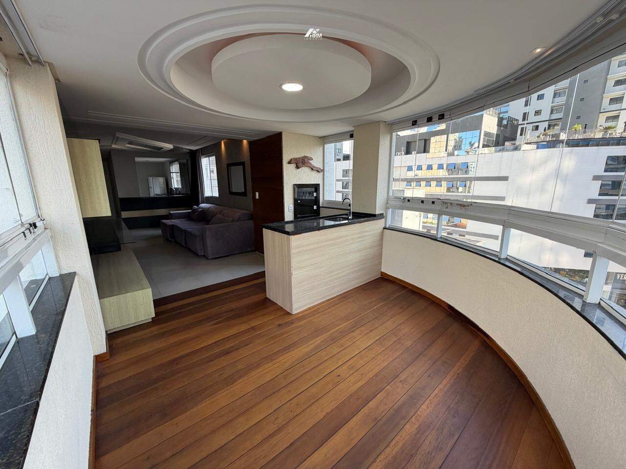 Apartamento a venda 3 dormitórios em Balneário Camboriú 
