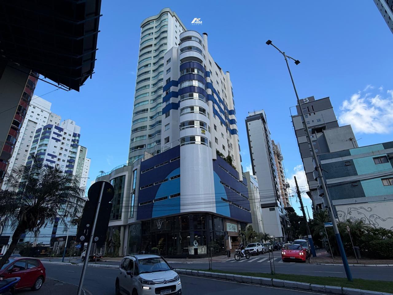 Apartamento a venda 3 dormitórios em Balneário Camboriú