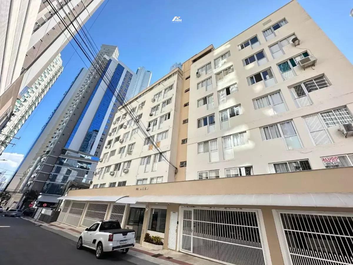 Ótimo apartamento mobiliado. Edifício Paranavaí