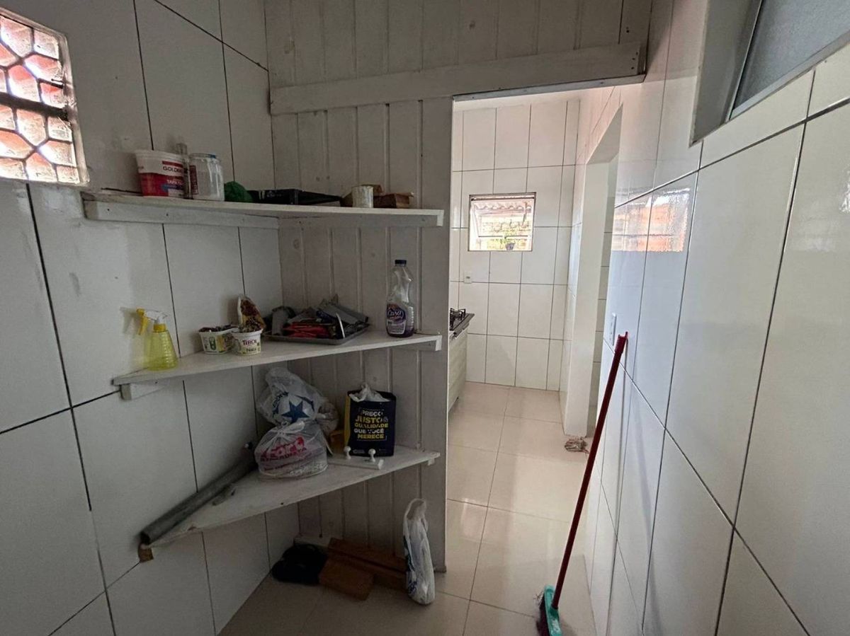 Casa aconchegante com 2 dormitórios, situada no centro de balneário camboriú