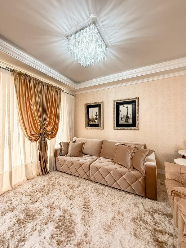 Apartamento Moderno com 4 Suítes e Condomínio com Piscina e Academia