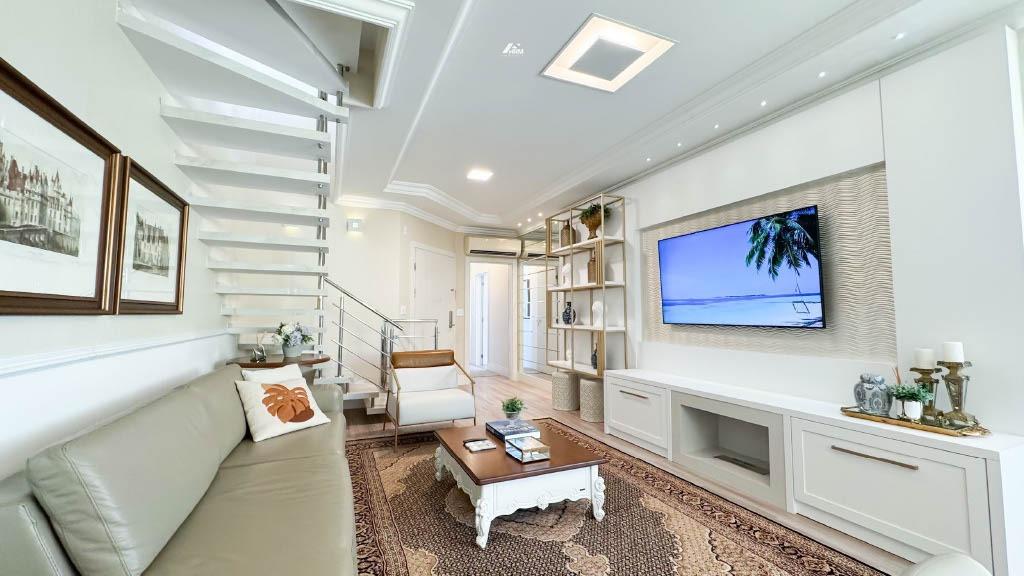 Cobertura Duplex na Quadra Mar – 4 Dormitórios com Suítes