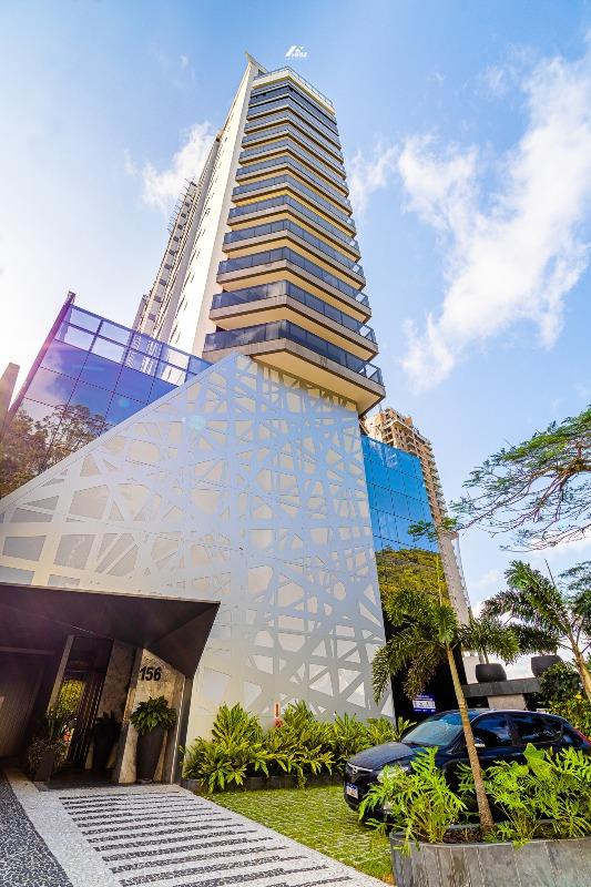 Cobertura Duplex de alto padrão com 3 suítes, piscina e lazer completo
