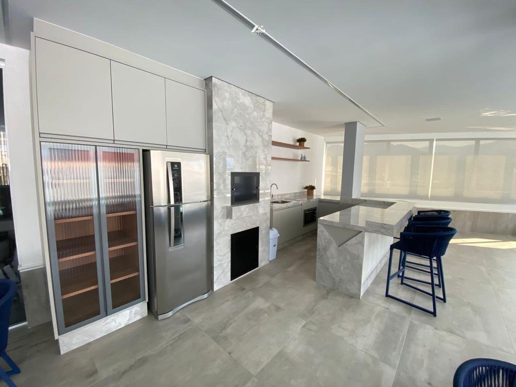 Alto Padrão: Apartamento com 4 Suítes, Sacada e Hidromassagem