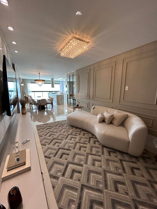 Apartamento Frente Mar com 4 Suítes, Varanda Gourmet e Lazer Completo