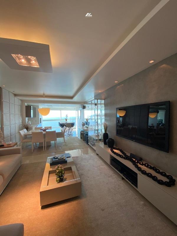 Apartamento Completo com 4 Suítes e Área de Lazer