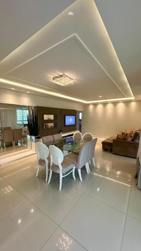 Apartamento com 4 Suítes e Lazer Completo