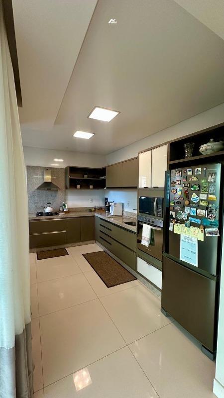 Apartamento com 4 Suítes e Lazer Completo