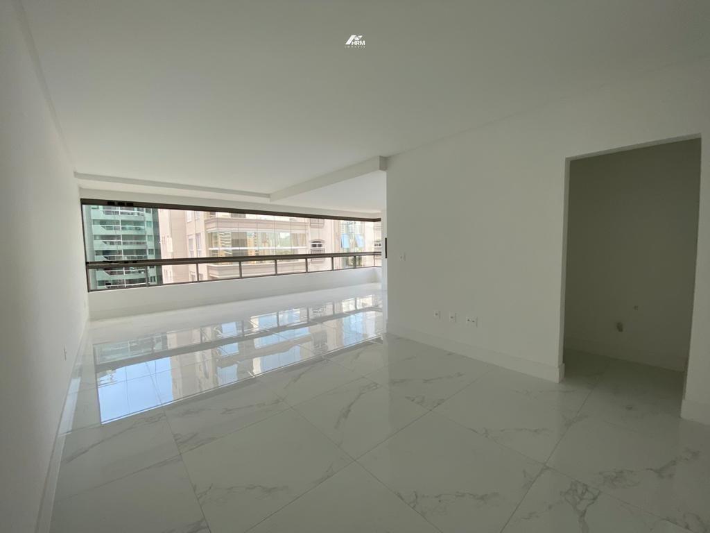 Apartamento Luxuoso com 3 Suítes, Área Gourmet e Lazer Completo