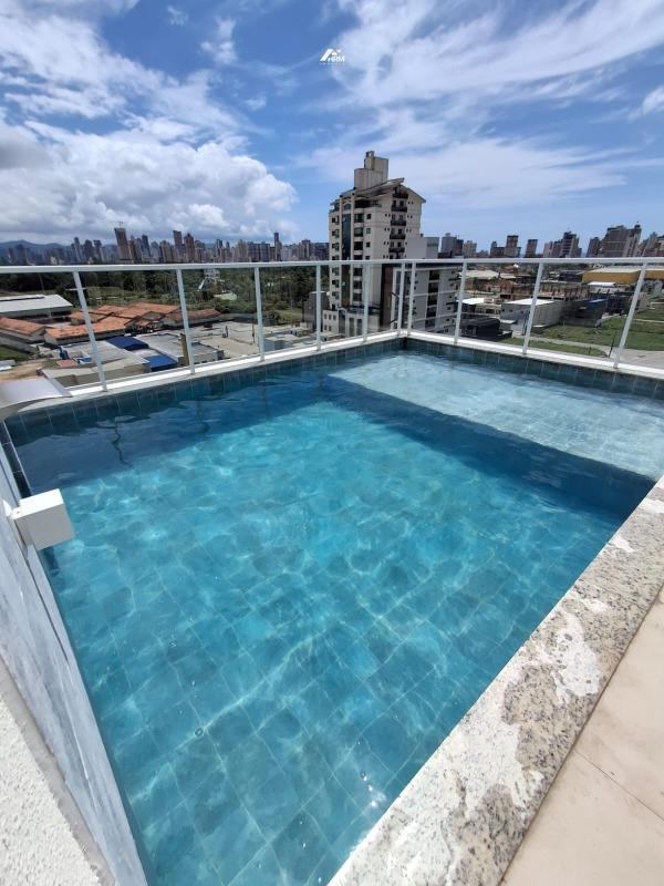Apartamento Mobiliado com 1 Dormitório, Churrasqueira e Piscina