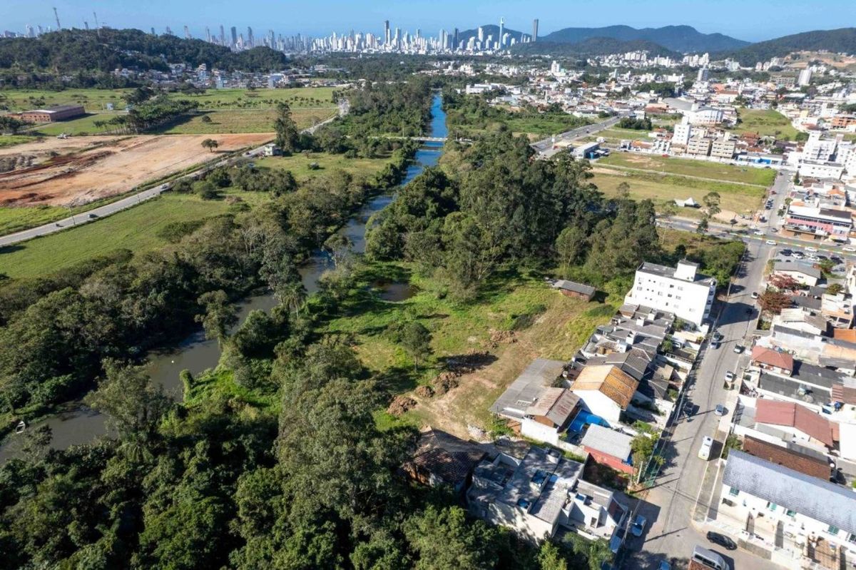 Terreno no centro de camboriú sc para | Centro, Camboriú, Santa Catarina
