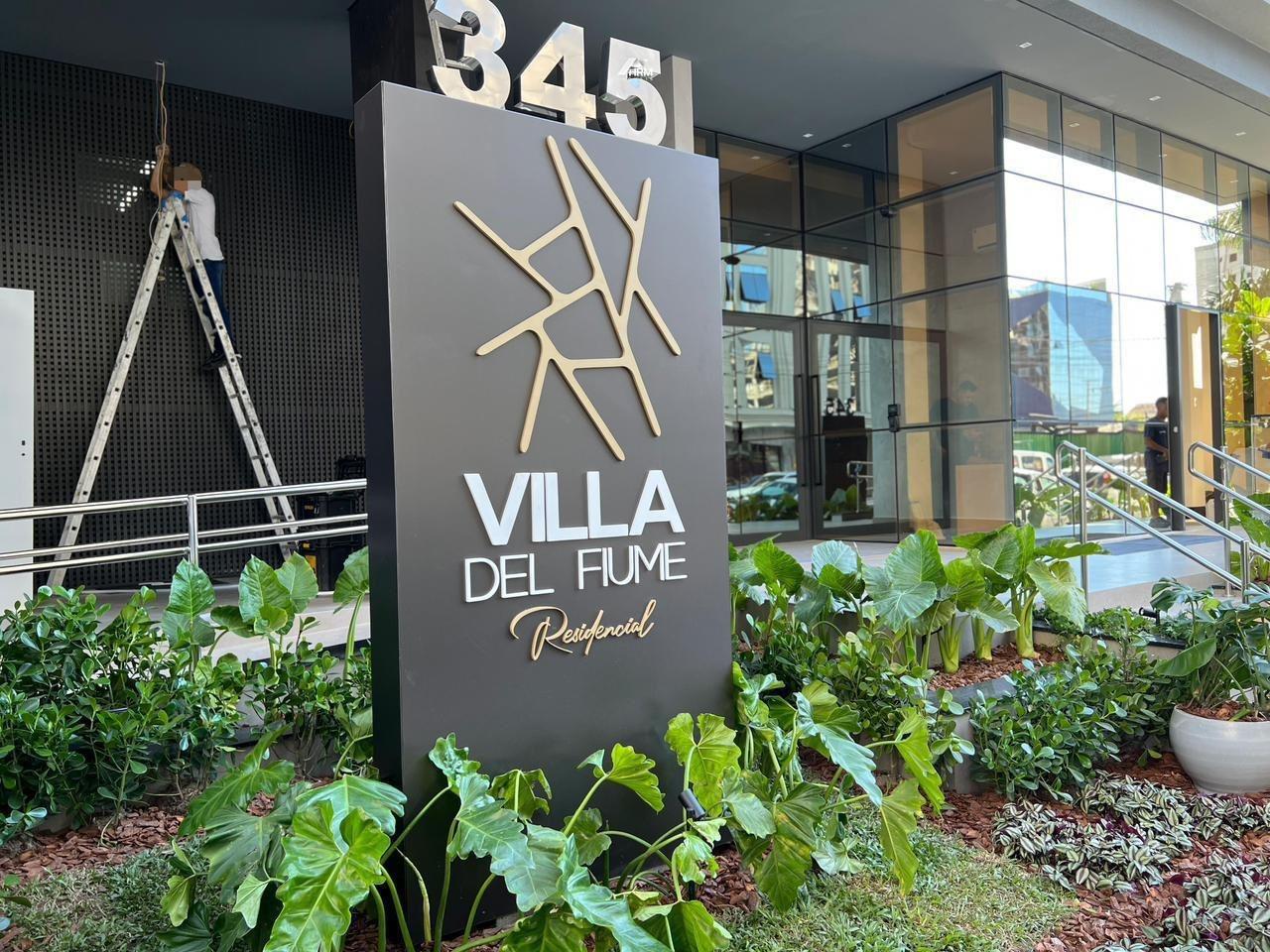 Apartamento com 3 Suítes e Lazer Completo à Beira-Mar