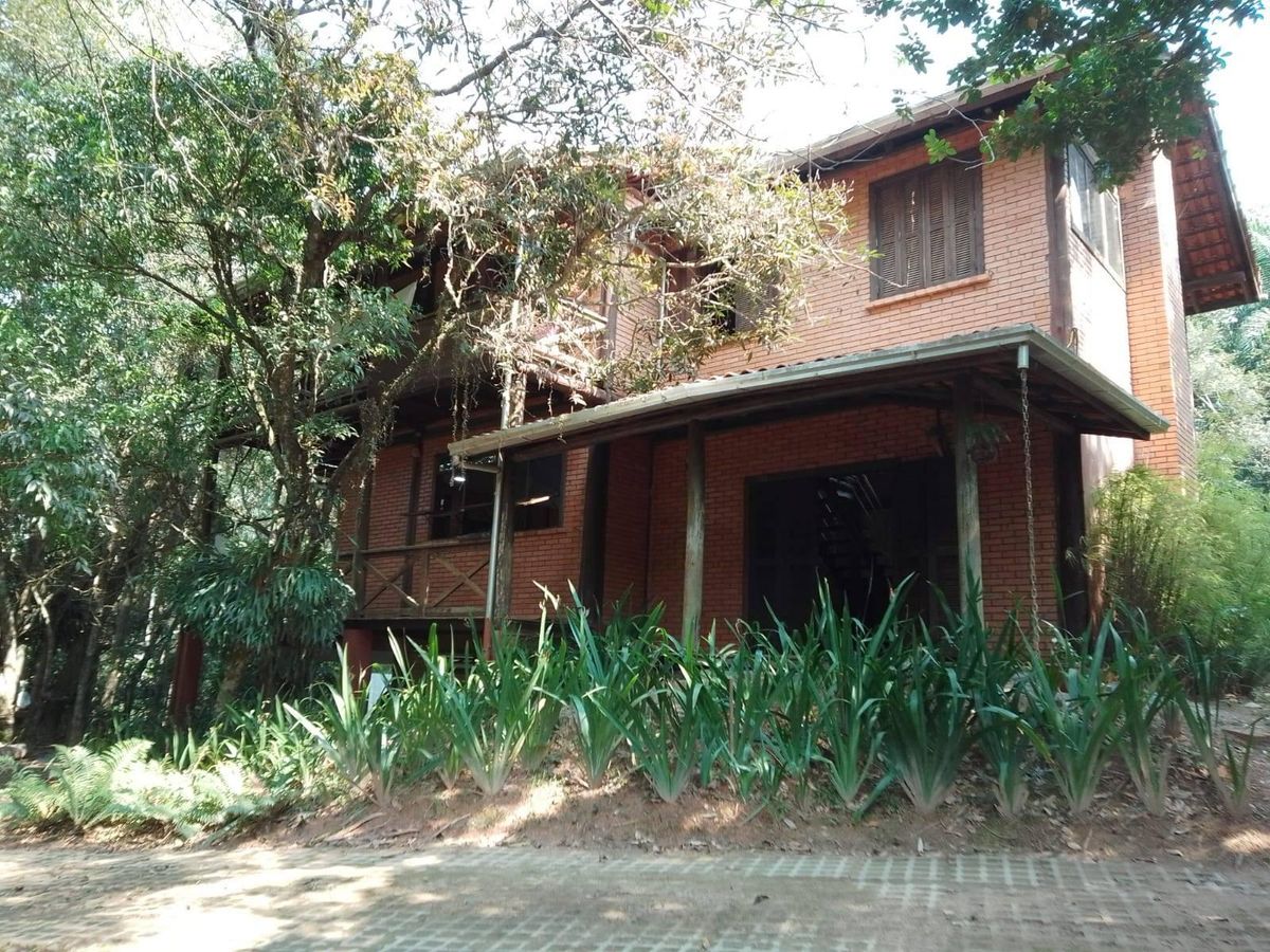 Casa no estaleiro em balneário camboriú para venda | Praia do Estaleiro, Balneário Camboriú, Santa Catarina