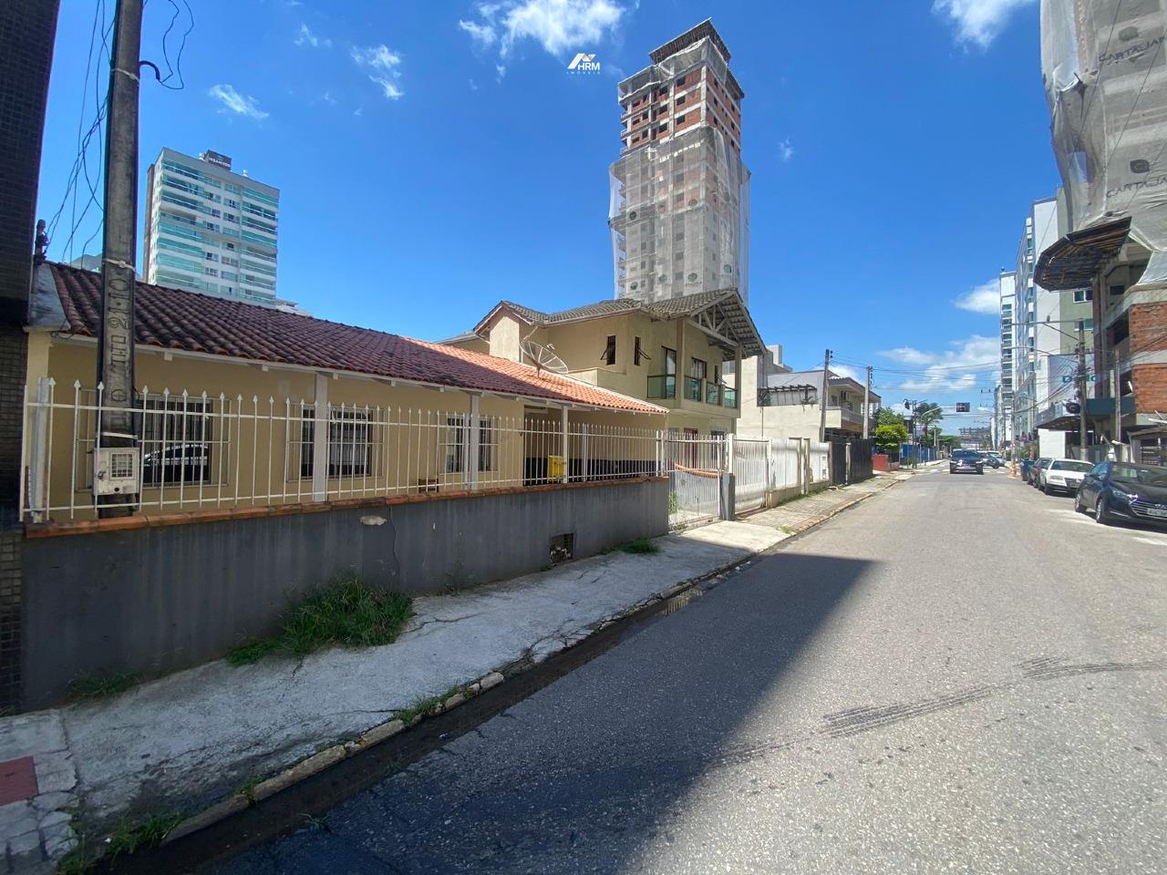 Casa com 152,7m² a apenas 580 metros do mar