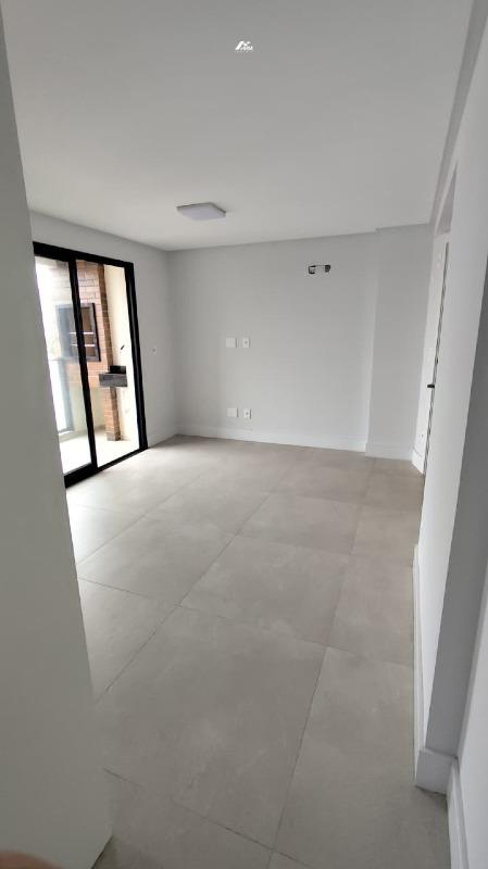 Apartamento Moderno com Armários Planejados e Academia