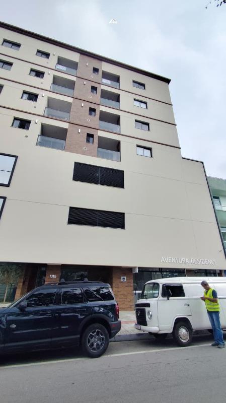 Apartamento Moderno com Armários Planejados e Academia
