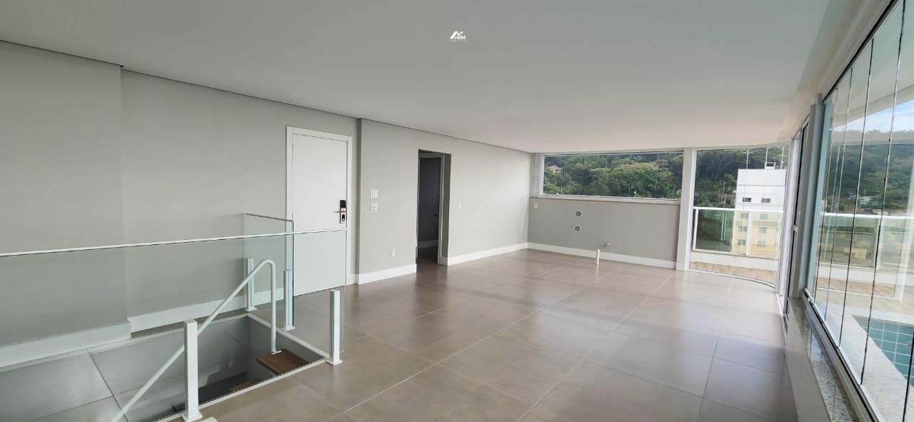 Apartamento de Luxo com 4 Suítes e Varanda Gourmet
