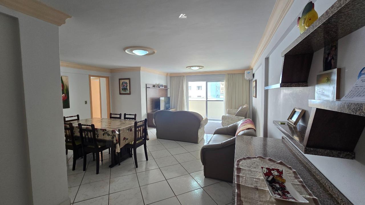 Apartamento de 159 m², 3 Dormitórios, Sacada e Ambientes Amplos