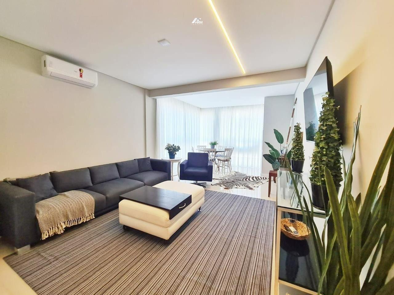 Apartamento mobiliado com 03 suítes no Bairro Ariribá em Balneário Camboriú.
