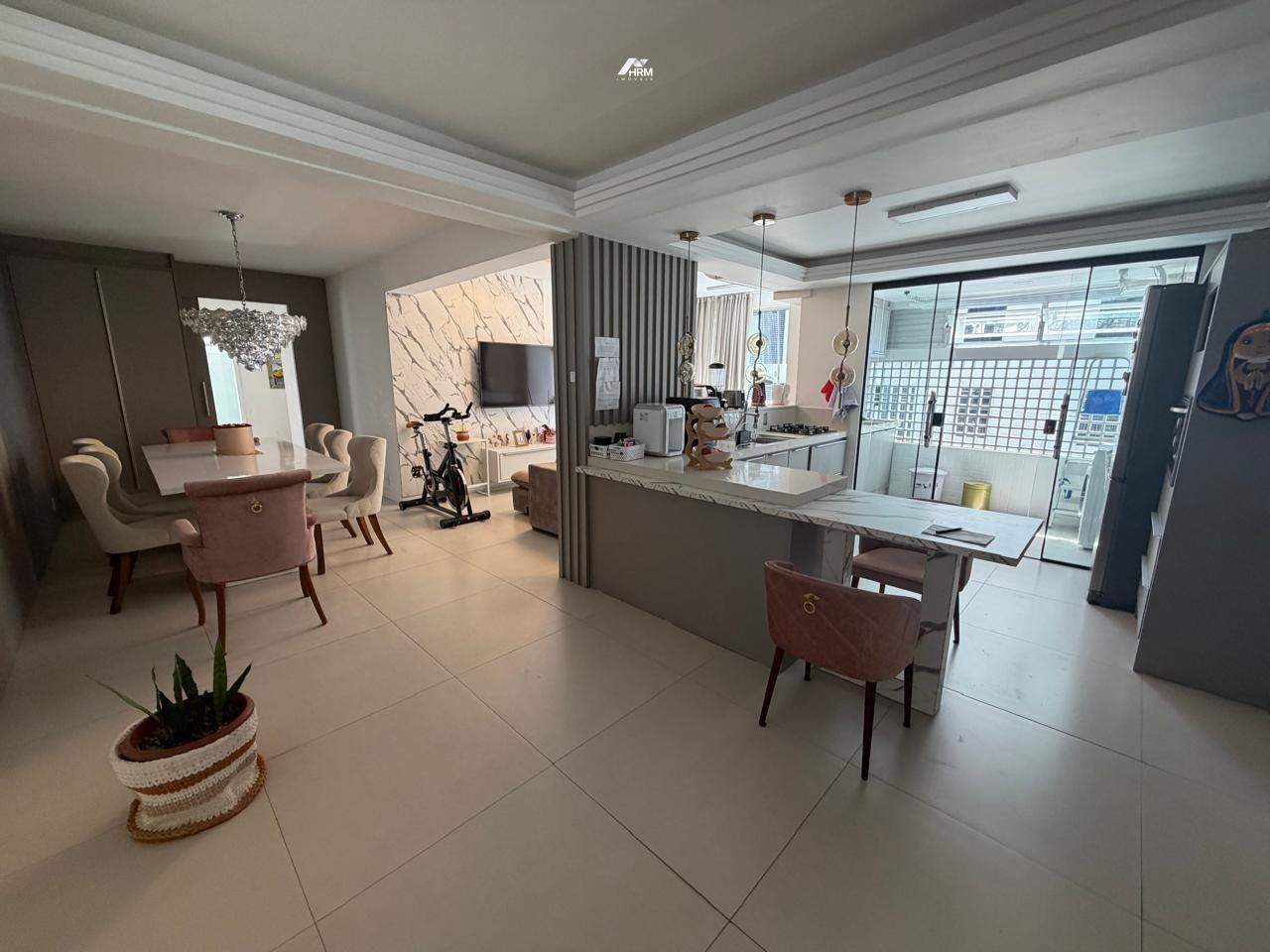 Apartameto á venda 03 quartos Balneário Camboriú