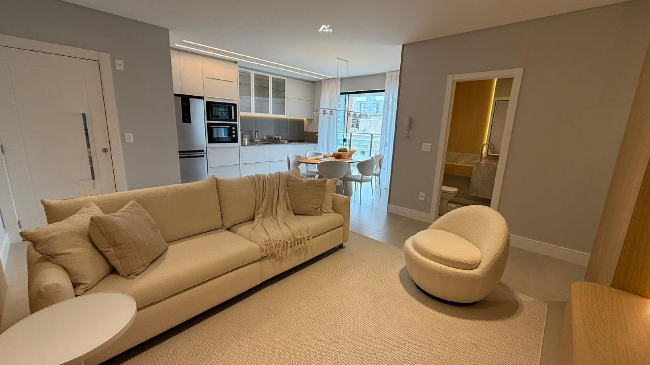 Apartamento Mobiliado e Decorado com 3 Suítes e Churrasqueira