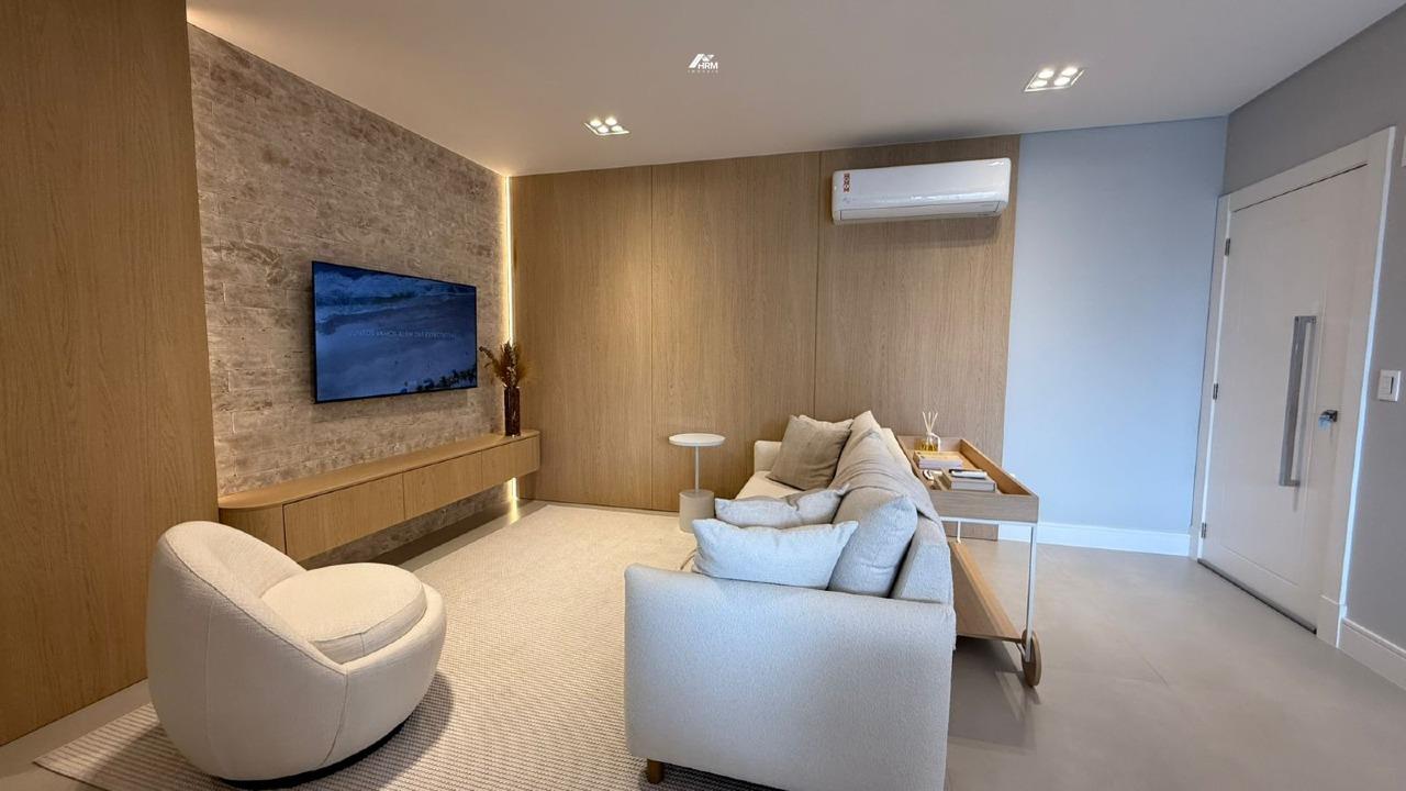 Apartamento Mobiliado e Decorado com 3 Suítes e Churrasqueira