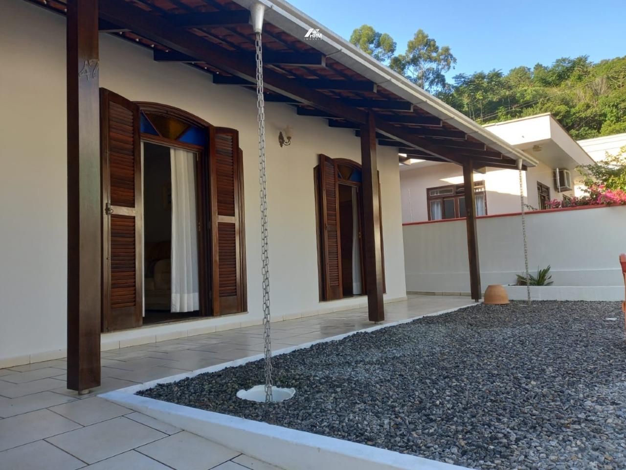 Casa Ampla com Mezanino e Área Gourmet no Bairro Fazenda – Conforto e Localização Nobre em Itajaí