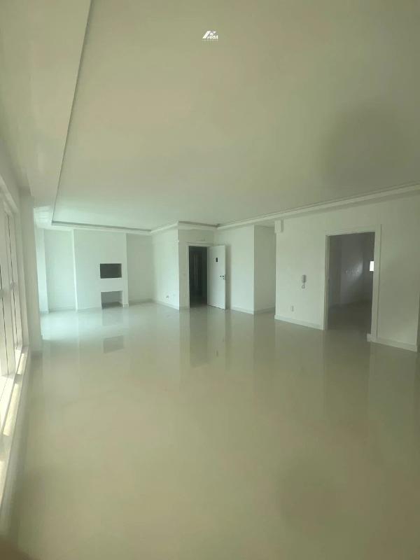 Apartamento com Sacada e Lazer Completo com Piscinas, Spa e Espaço Gourmet