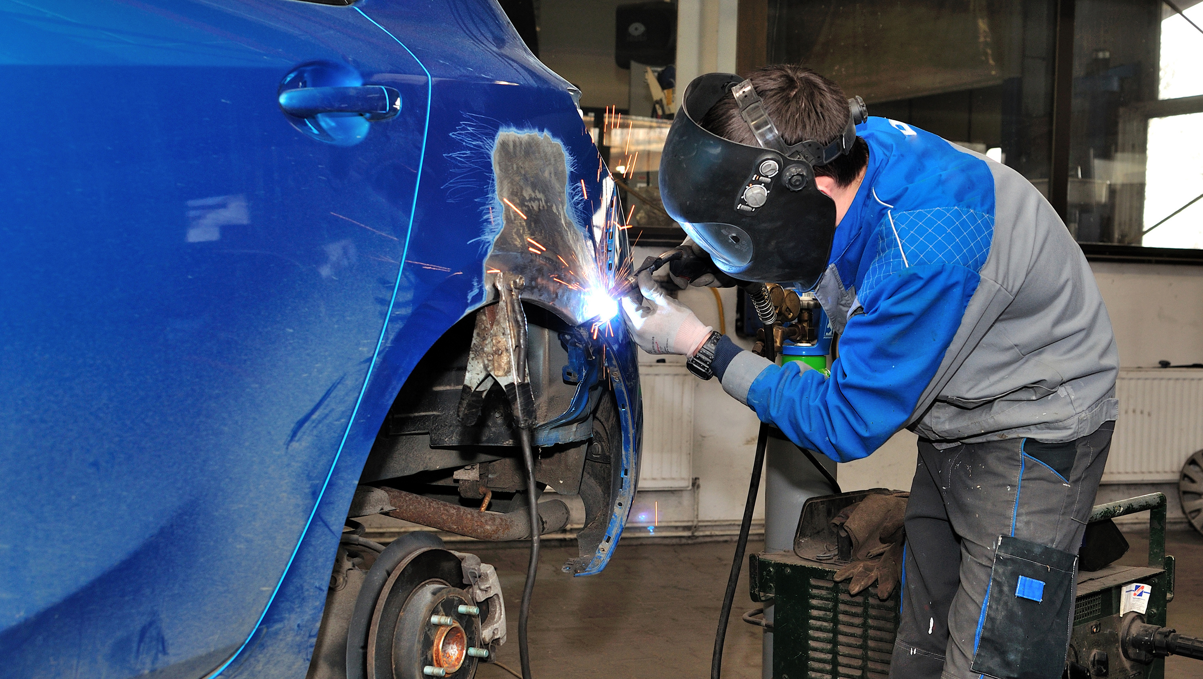 Advanced Auto Diesel/Collision
