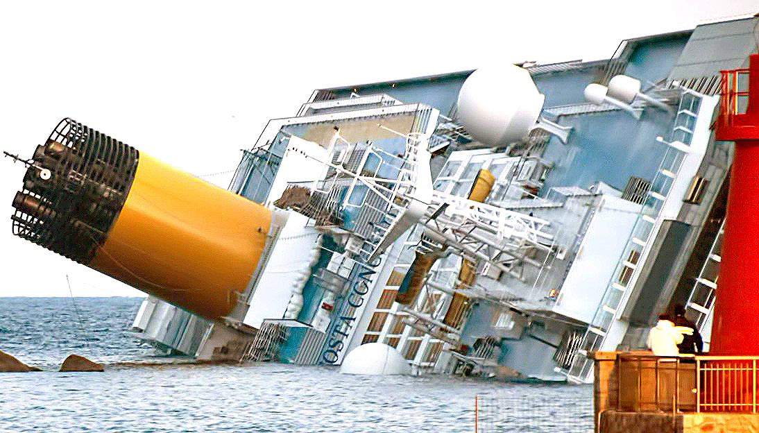 0000 Costa_Concordia wreck