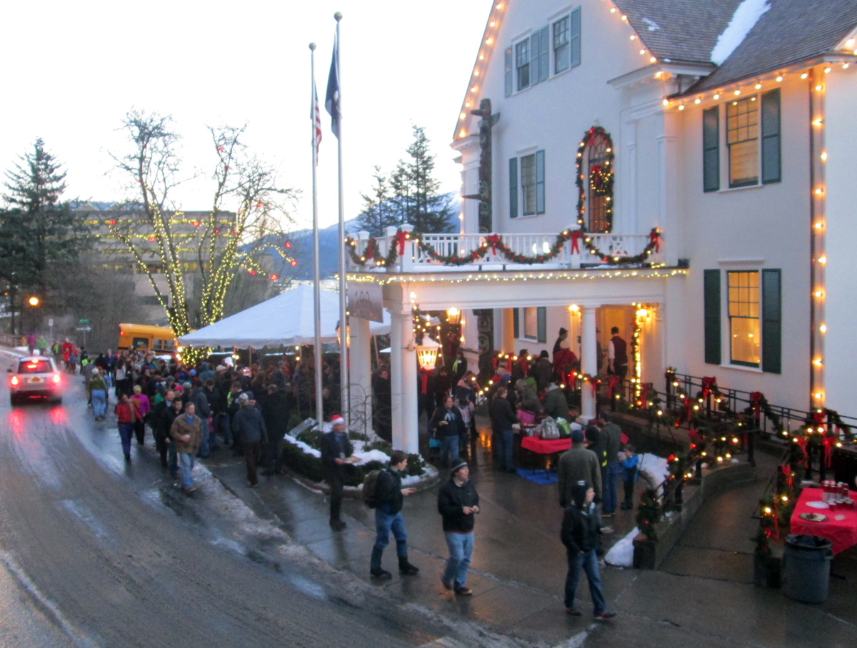 The Governor's house was open yesterday for the annual holiday open house. The Governor's house was open yesterday for the annual holiday open house.