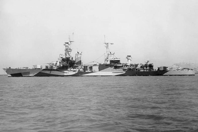 USS Portland The U.S. Navy heavy cruiser USS Portland (CA-33) off the Mare Island Navy Yard, California (USA), 30 July 1944.
