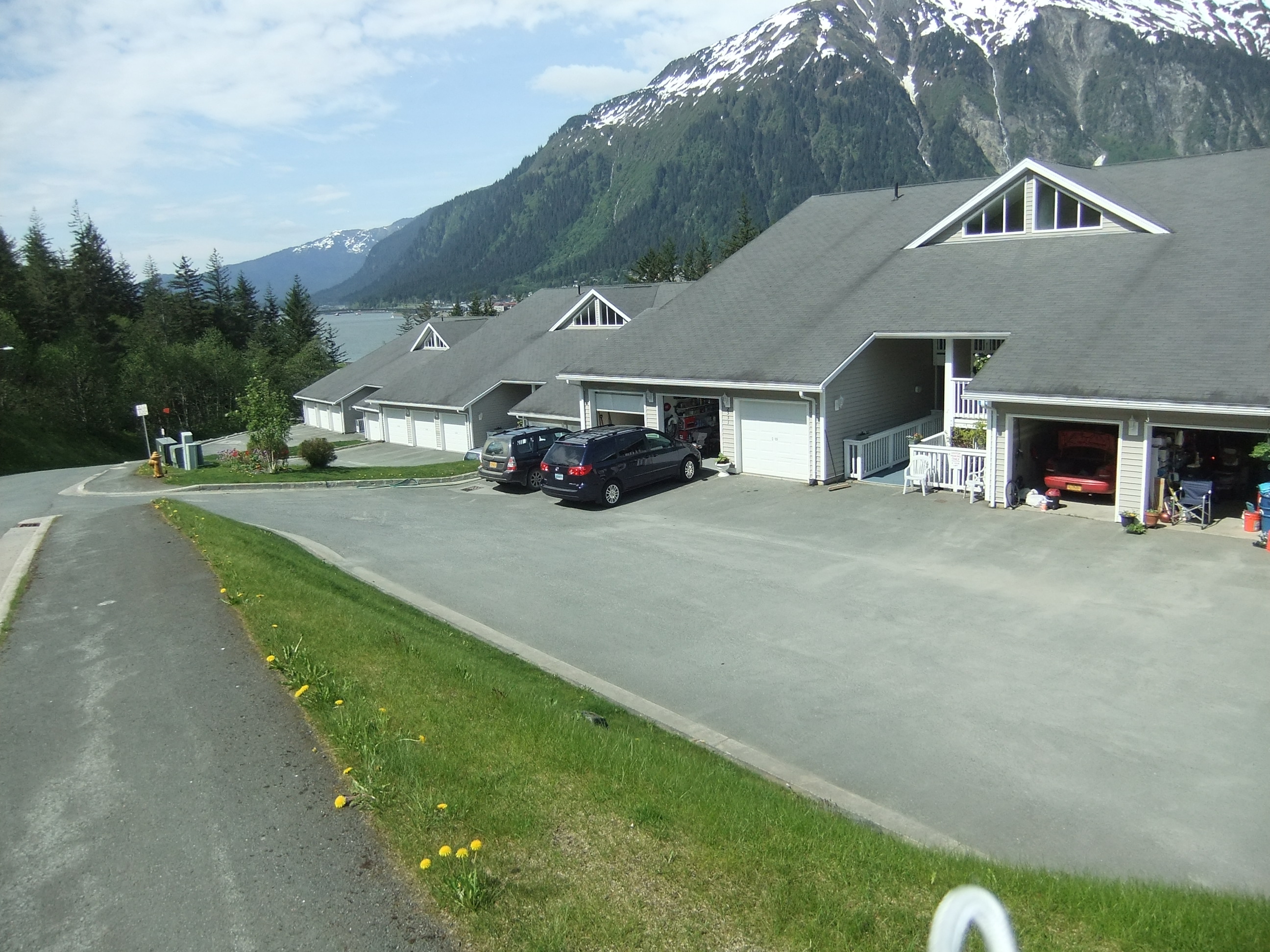 Current Vista Drive Housing