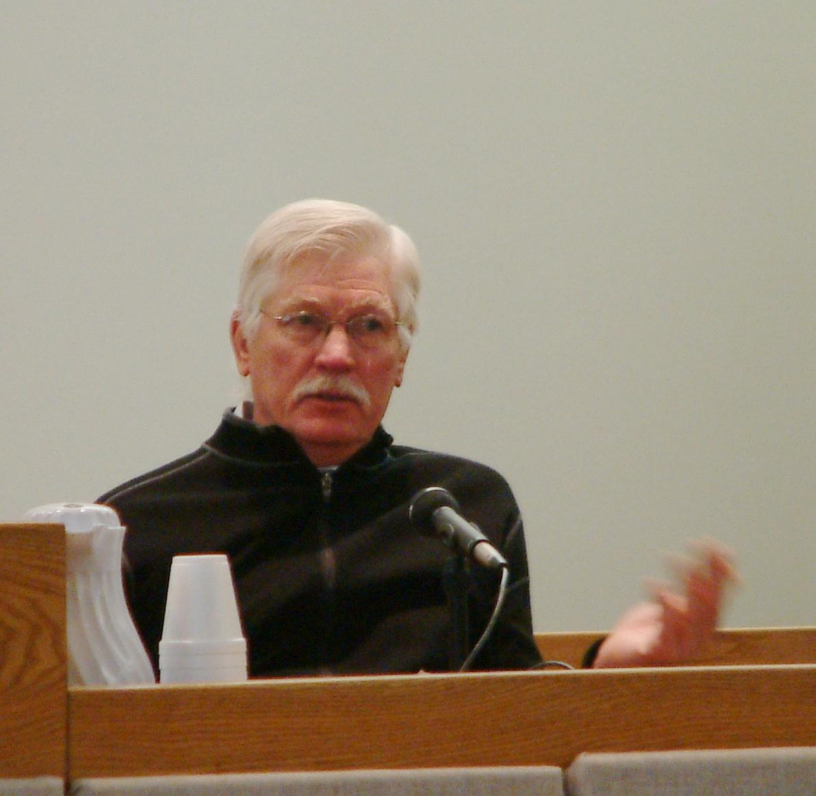 Dr.James Thompson Dr. James Thompson