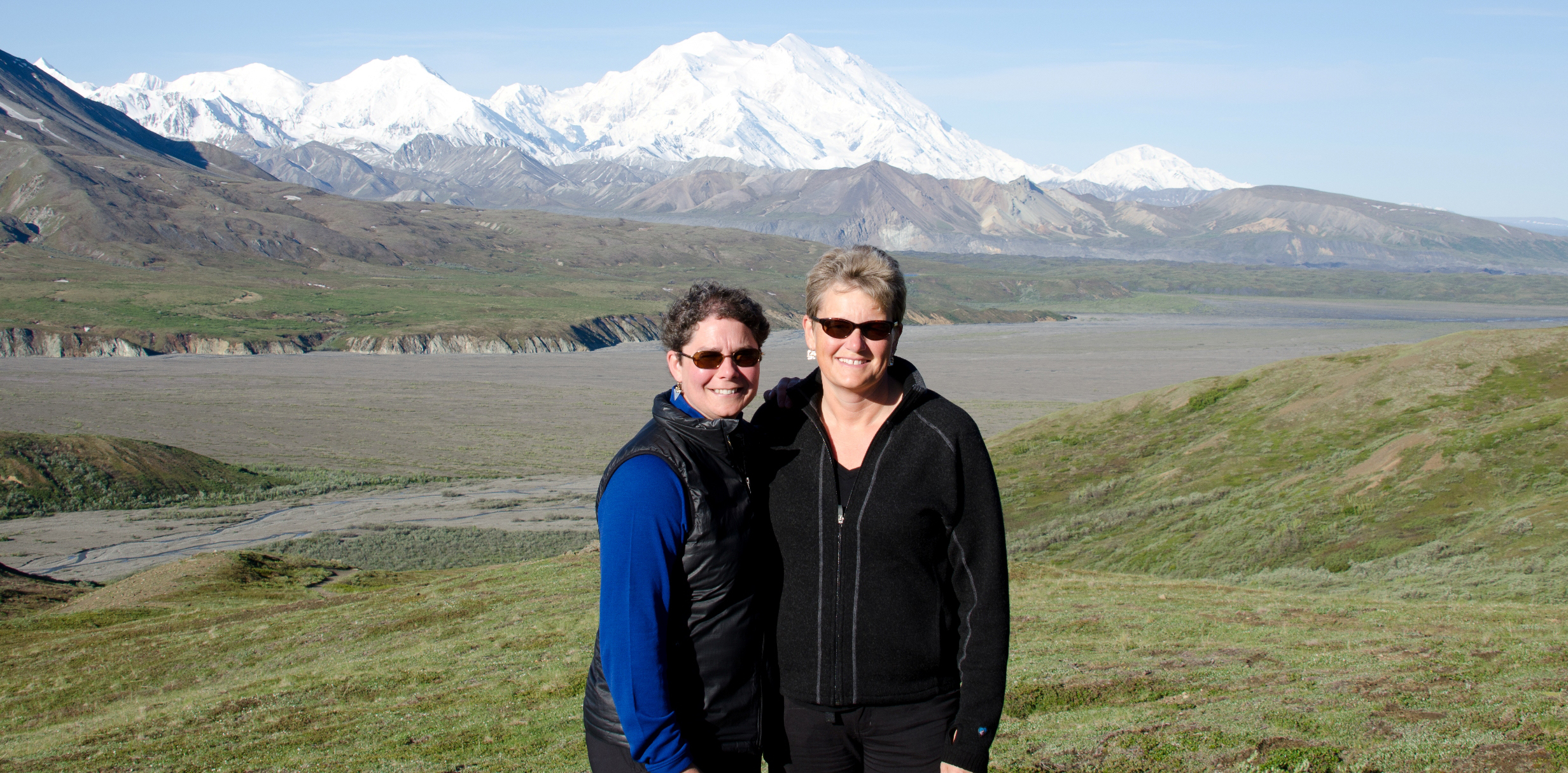 Aimee Olejasz and Fabienne Peter-Contesse Aimee Olejasz and Fabienne Peter-Contesse at Denali Park in 2011.
