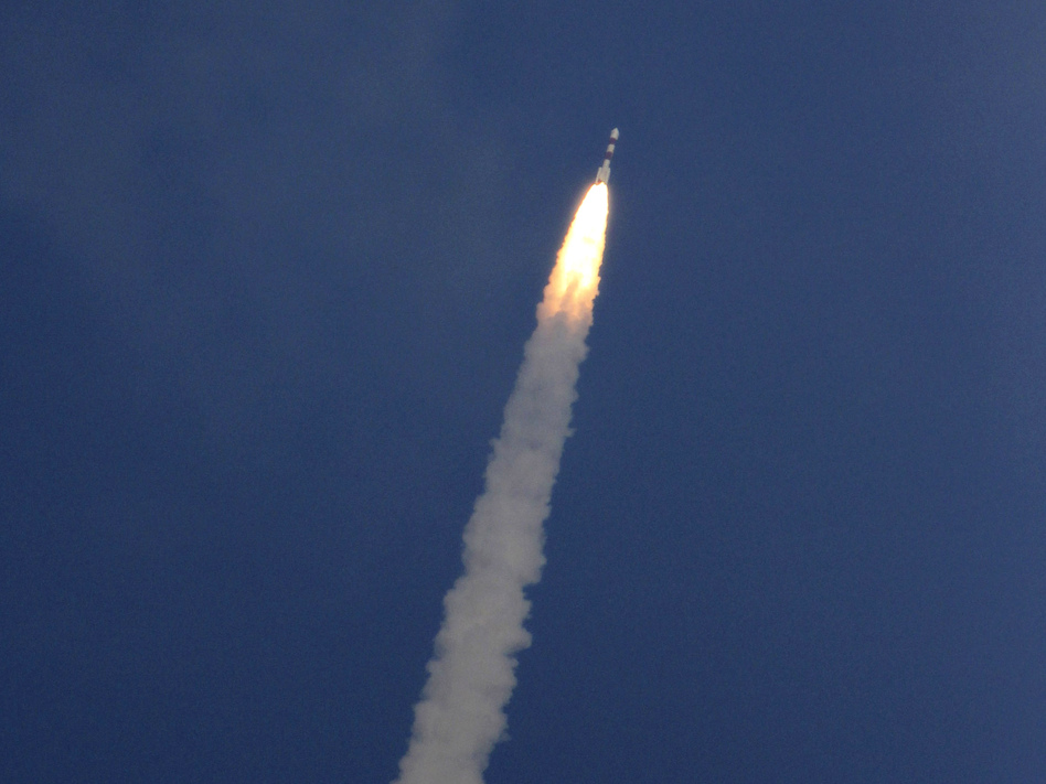 A rocket carrying the Mars orbiter lifts off from the island of Sriharikota, India, on Tuesday. Arun Sankar K/AP A rocket carrying the Mars orbiter lifts off from the island of Sriharikota, India, on Tuesday. Arun Sankar K/AP
