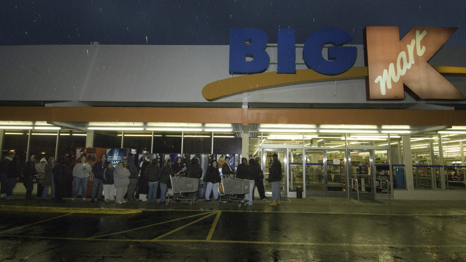 Kmart's plan to be open for 41 straight hours beginning at 6 a.m. Thanksgiving morning is drawing criticism. At this Kmart store in Connecticut, shoppers wait in line to take advantage of sales on Thanksgiving Day. Douglas Healey/AP Kmart's plan to be open for 41 straight hours beginning at 6 a.m. Thanksgiving morning is drawing criticism. At this Kmart store in Connecticut, shoppers wait in line to take advantage of sales on Thanksgiving Day. Douglas Healey/AP