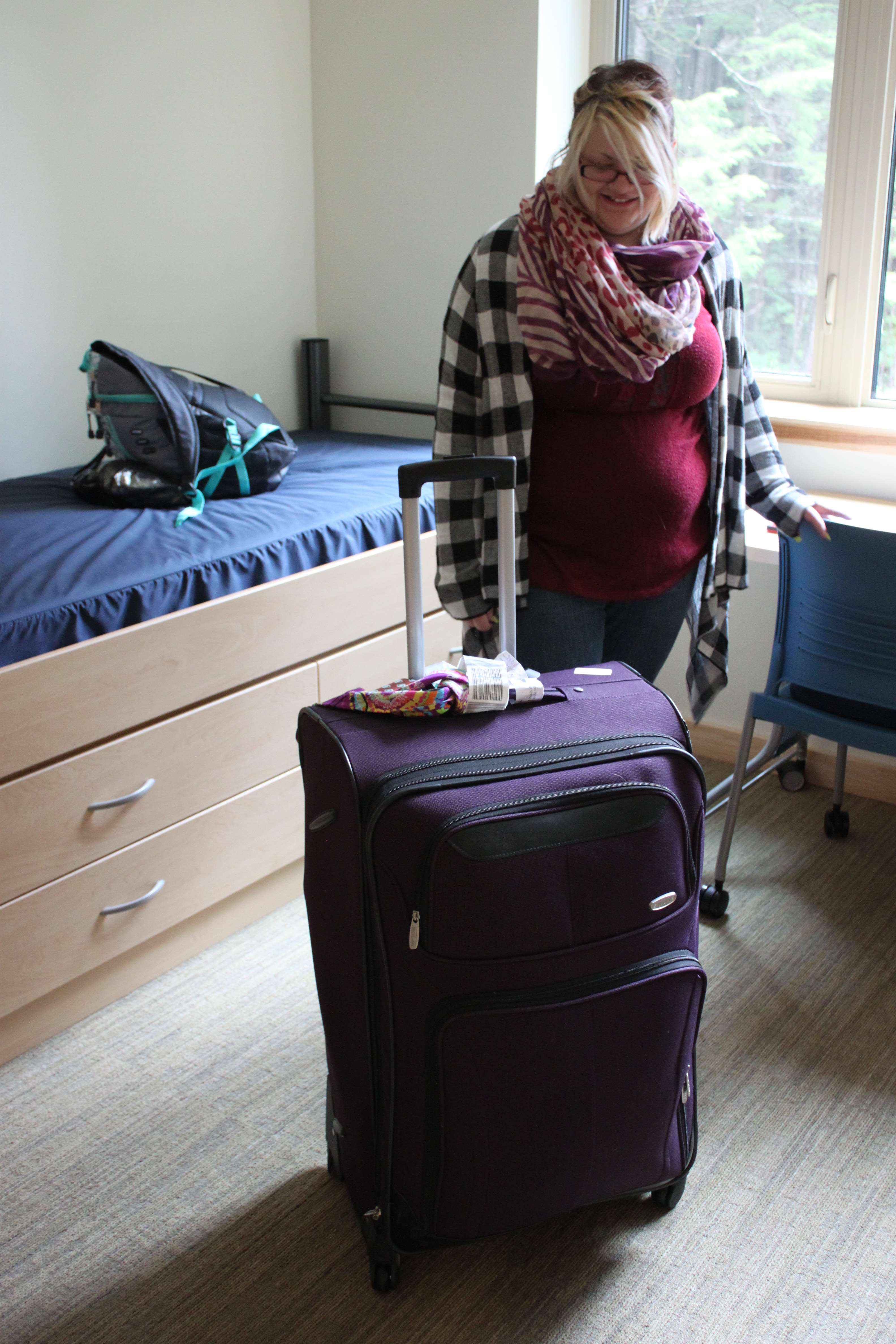 Samantha Ferguson from Indiana traveled light. While other students arrived at college with a carload of belongings, Ferguson moved to UAS with only one suitcase. (Photo by Lisa Phu/KTOO)