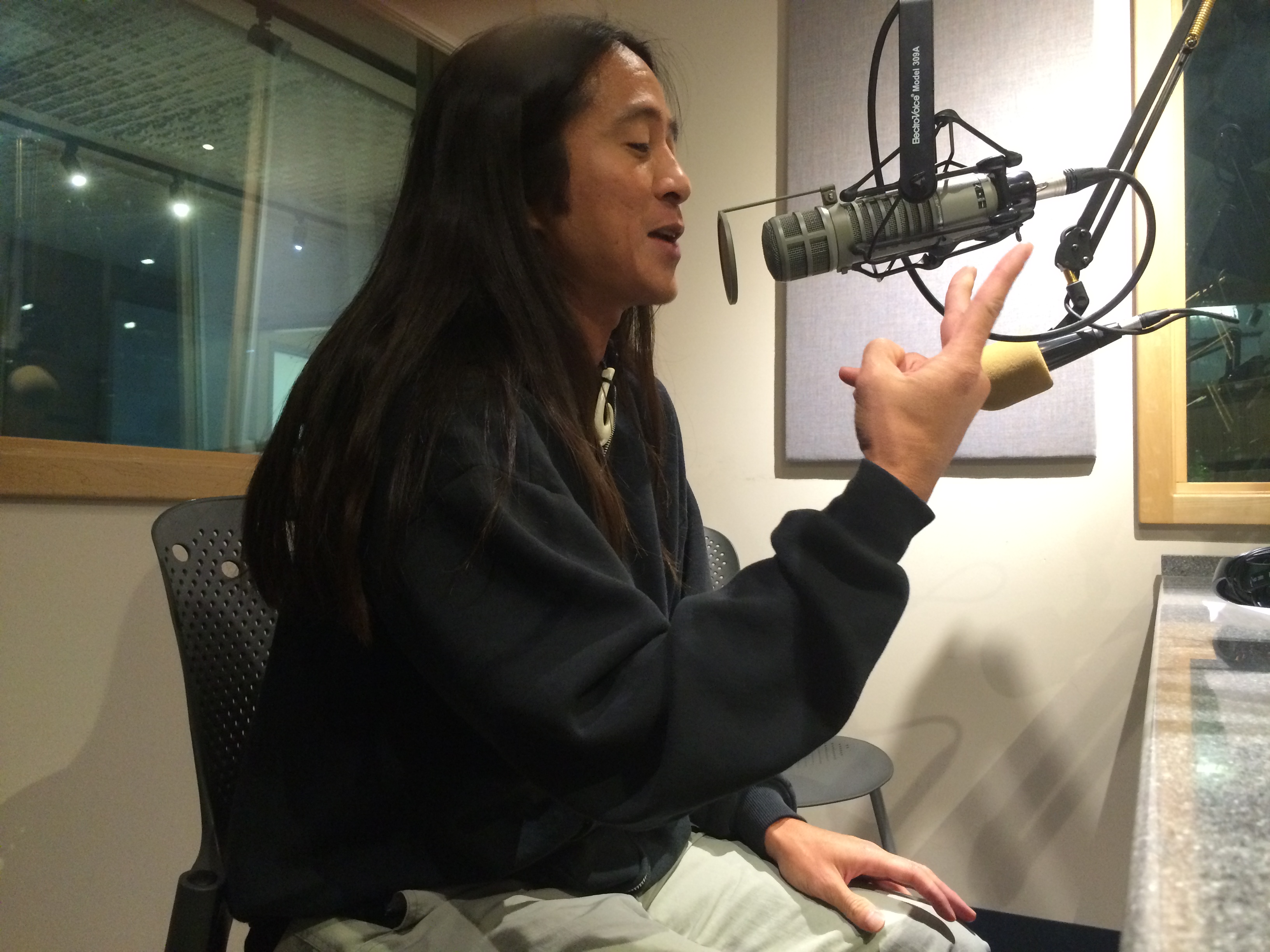 Hawaii's poet laureate Kealoha to perform this weekend in Juneau