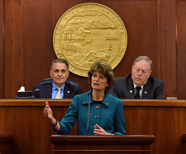 Deadline nears for Murkowski’s far-reaching energy bill