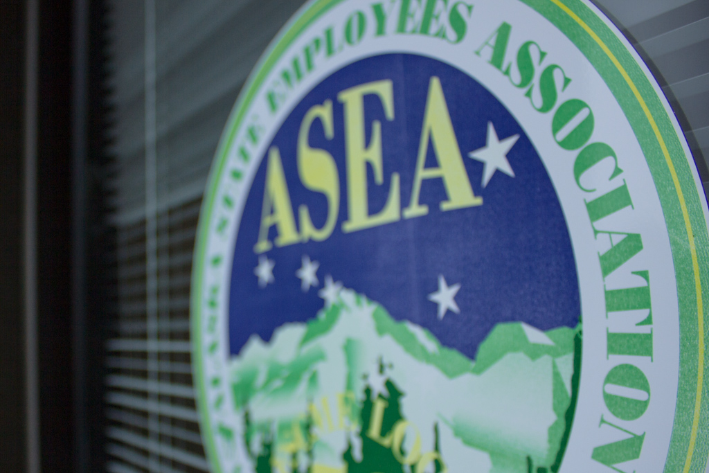 Cuts to state jobs prompt union outcry