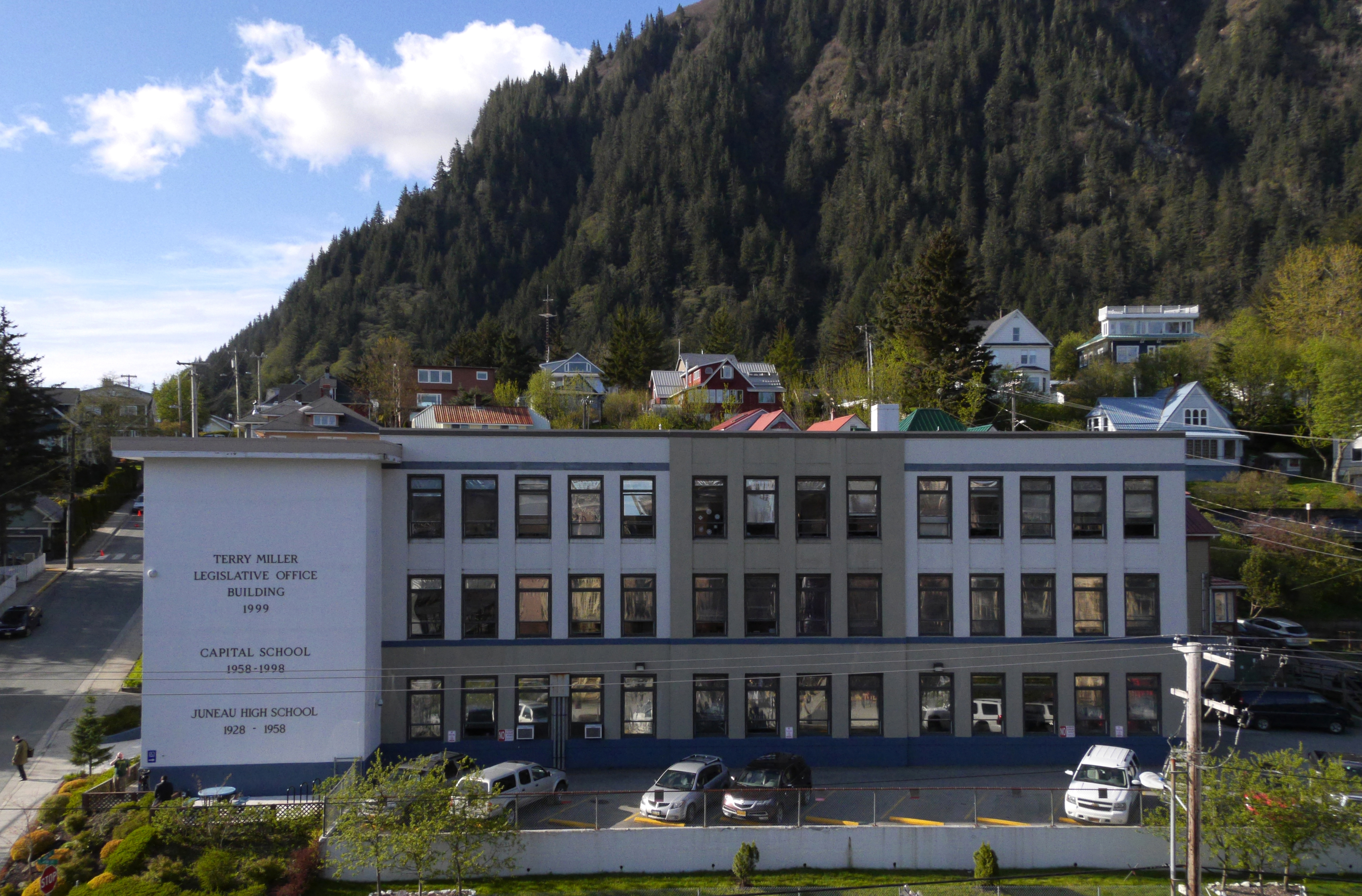 Alaska lawmakers begin another special session