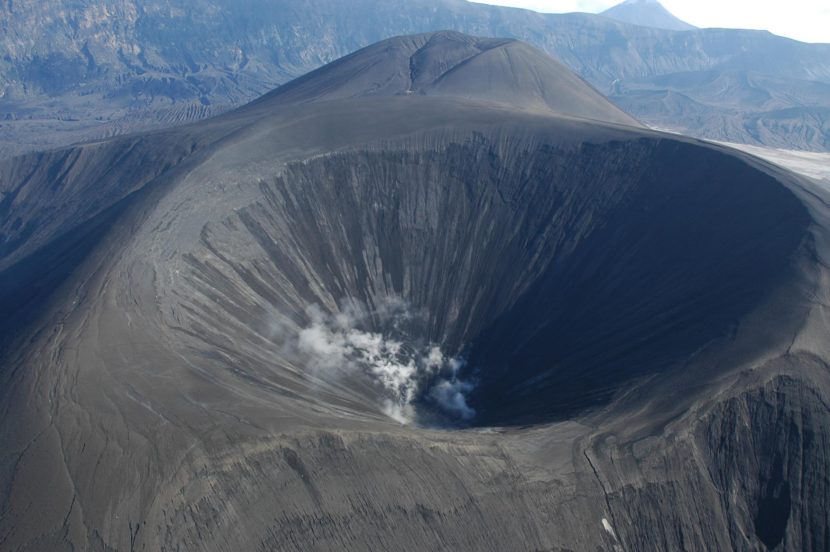 Scientists use seismic waves to map Okmok volcano