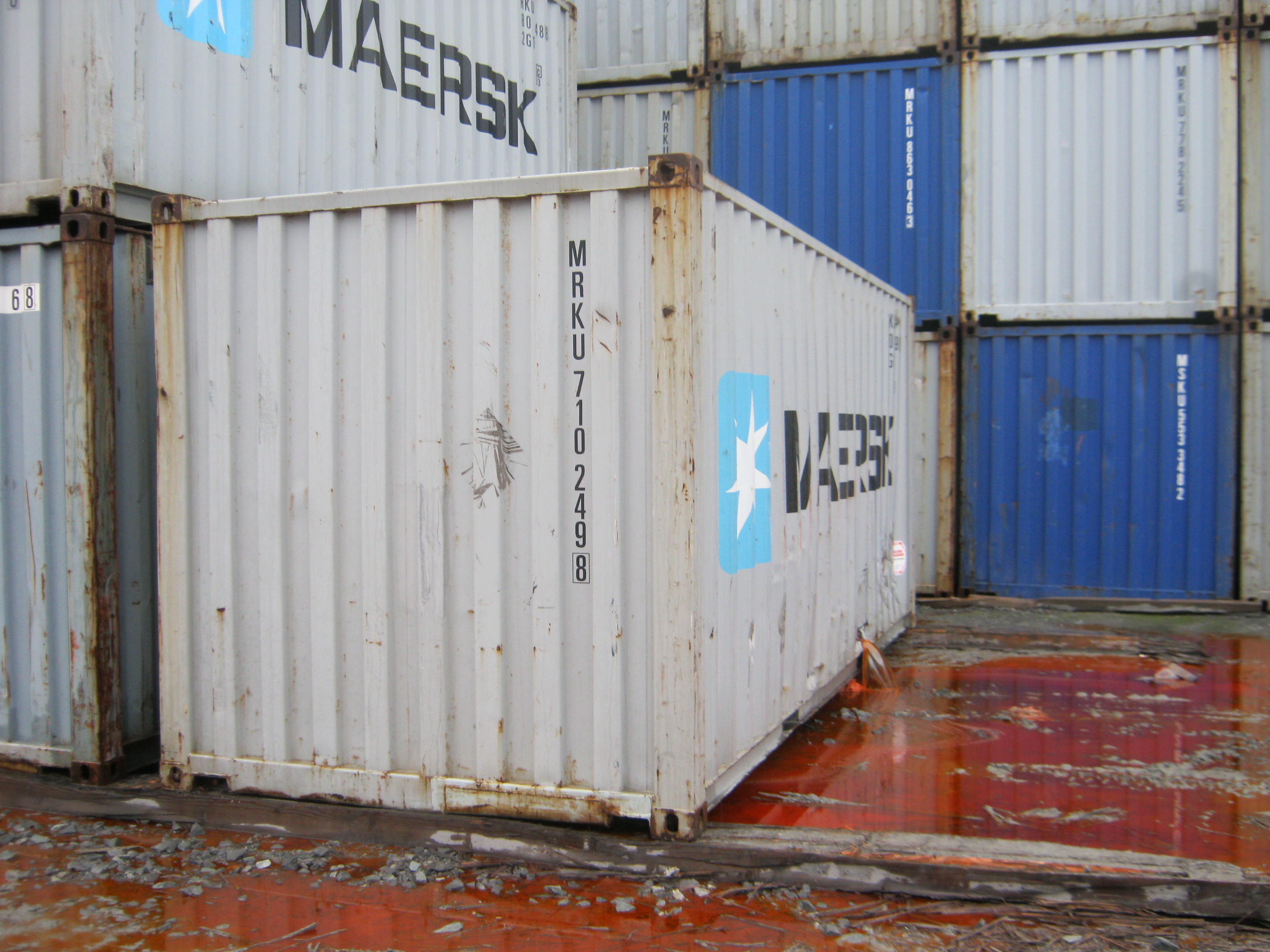 Unalaska cleans up fish oil spill