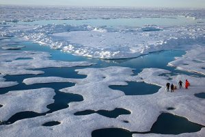 NOAA scientists on a 2005 mission in the Arctic. (Photo: NOAA)