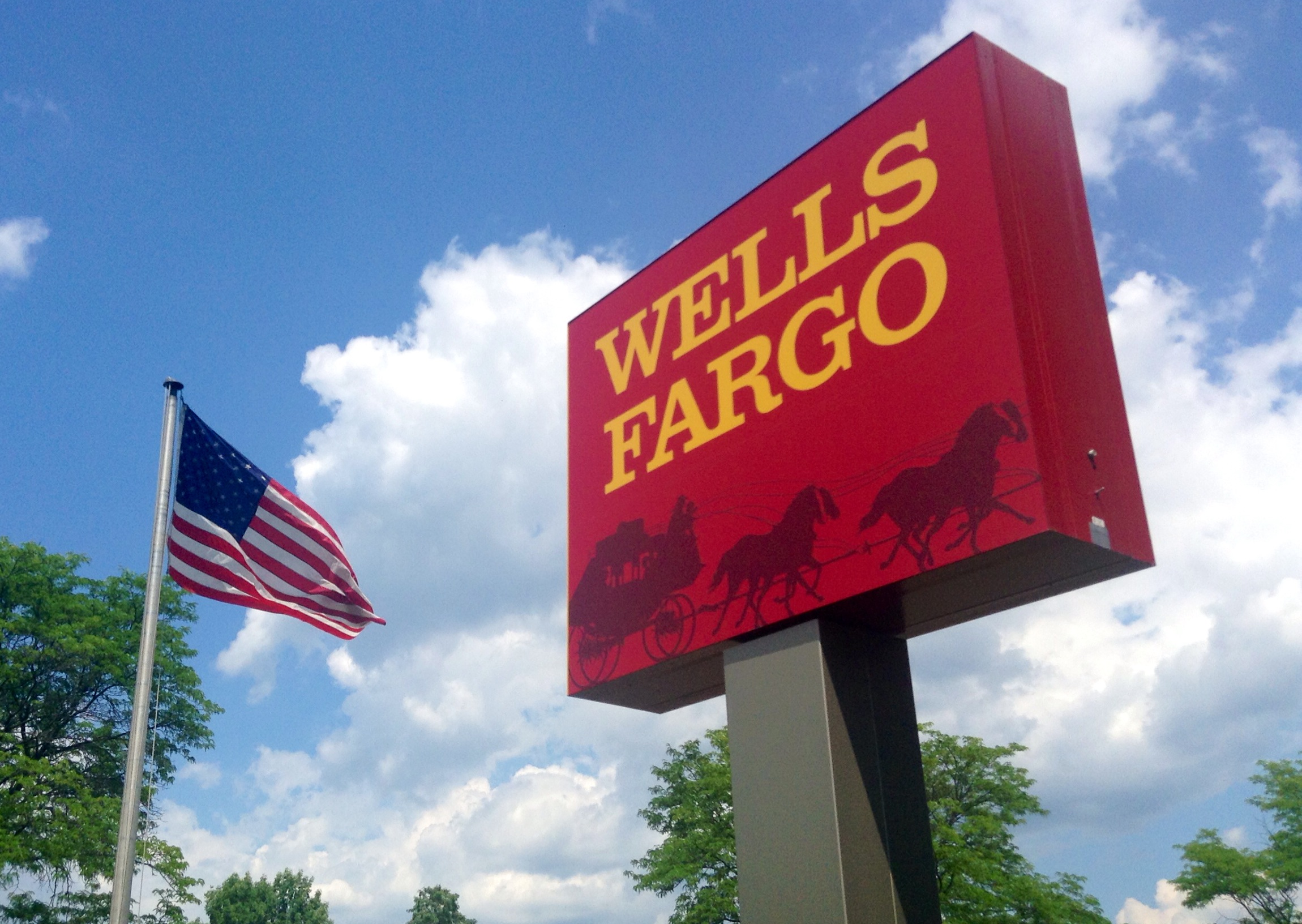Ex-Wells Fargo Employees Sue, Allege They Were Punished For Not Breaking Law