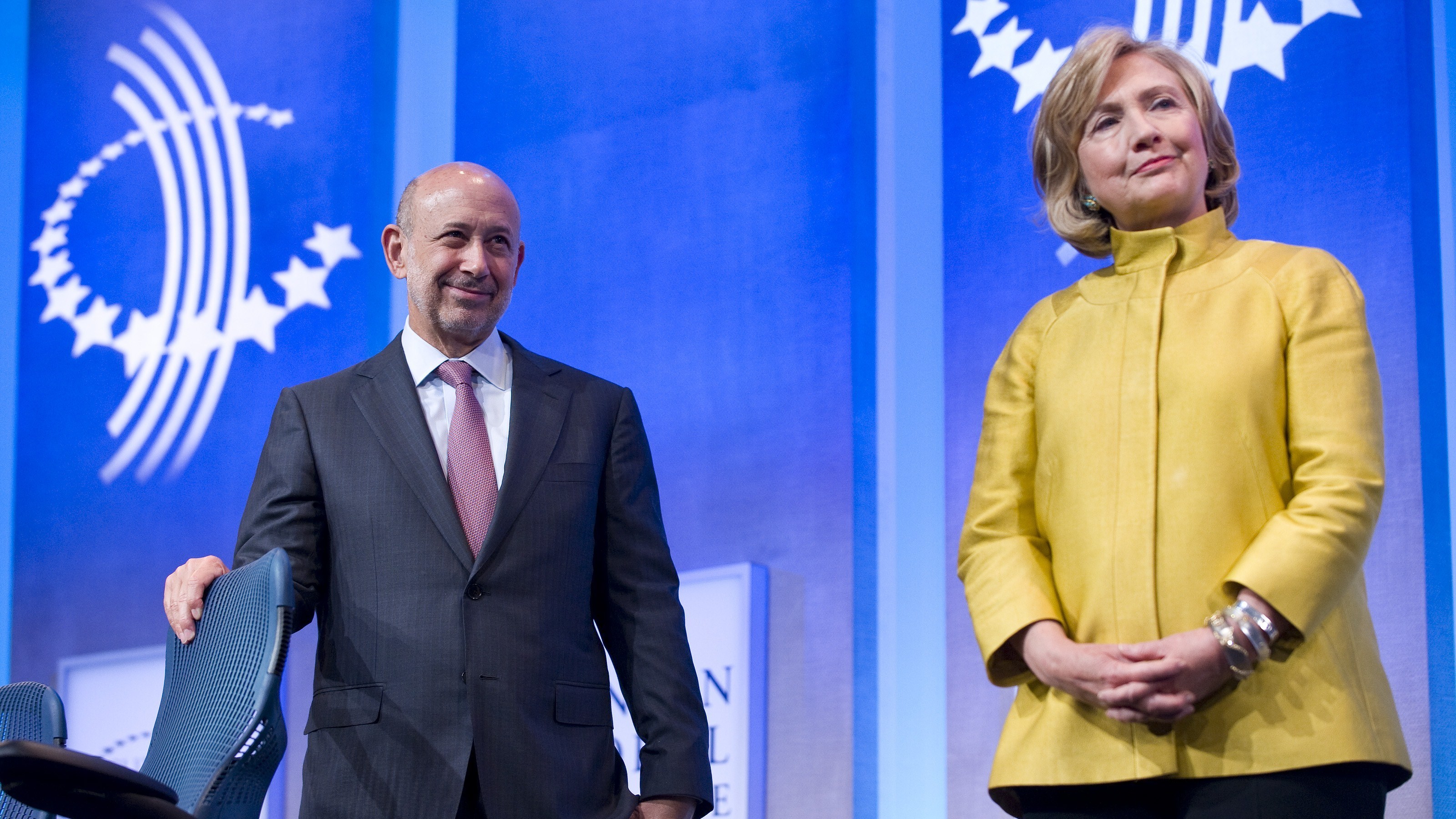 Emails Reveal Clinton’s Mixed Relationship With Wall Street